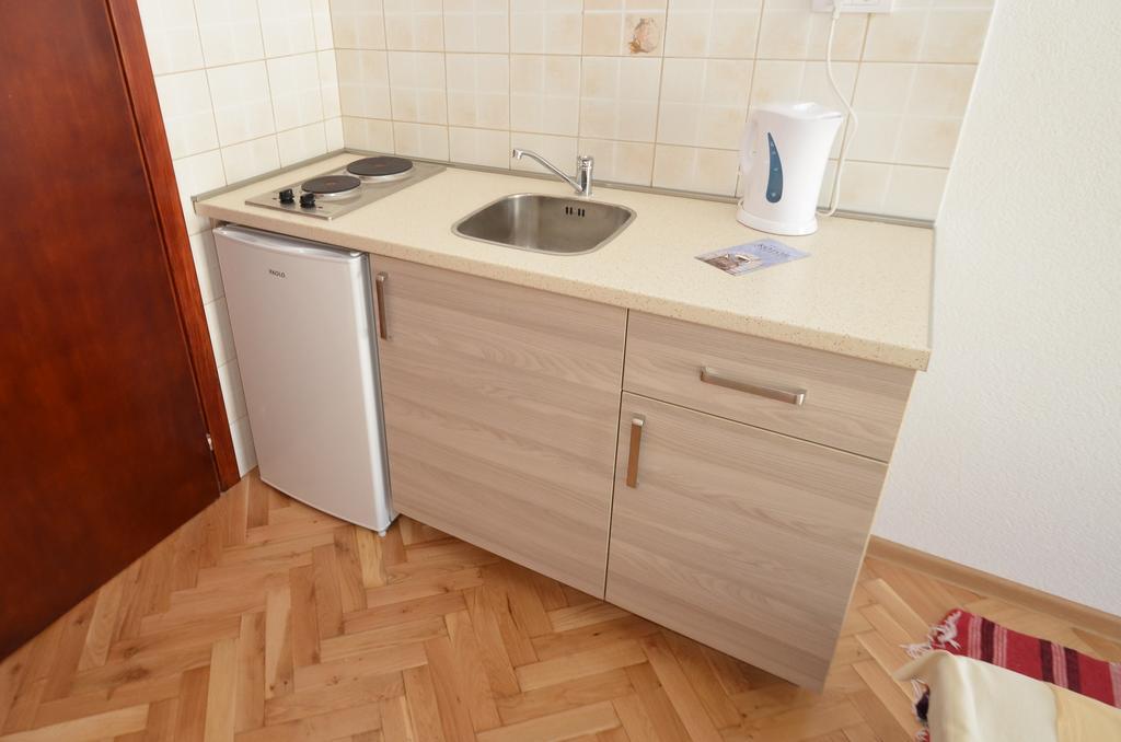 Apartments Ceklin Котор Экстерьер фото