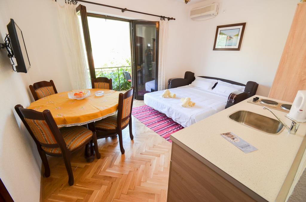Apartments Ceklin Котор Экстерьер фото
