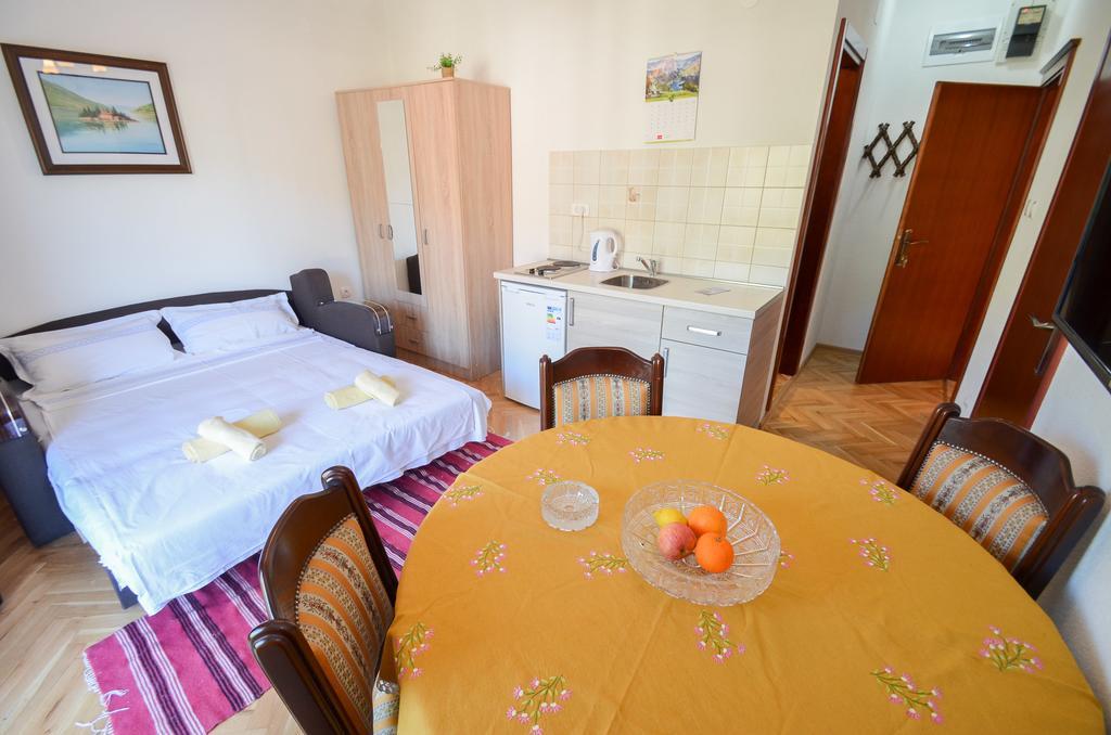 Apartments Ceklin Котор Экстерьер фото
