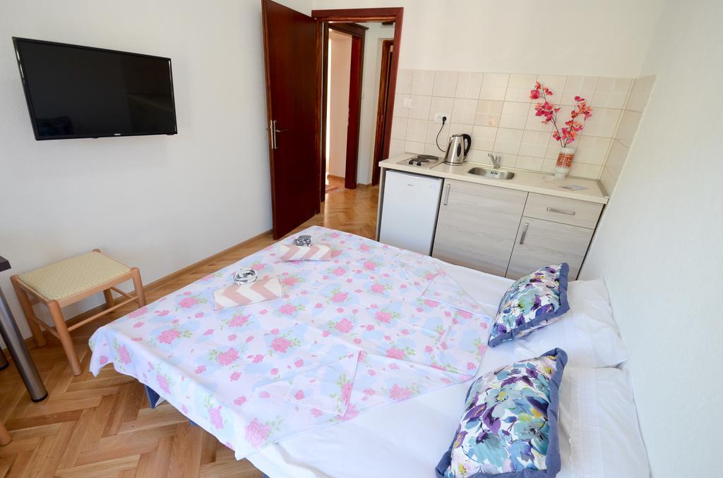 Apartments Ceklin Котор Экстерьер фото